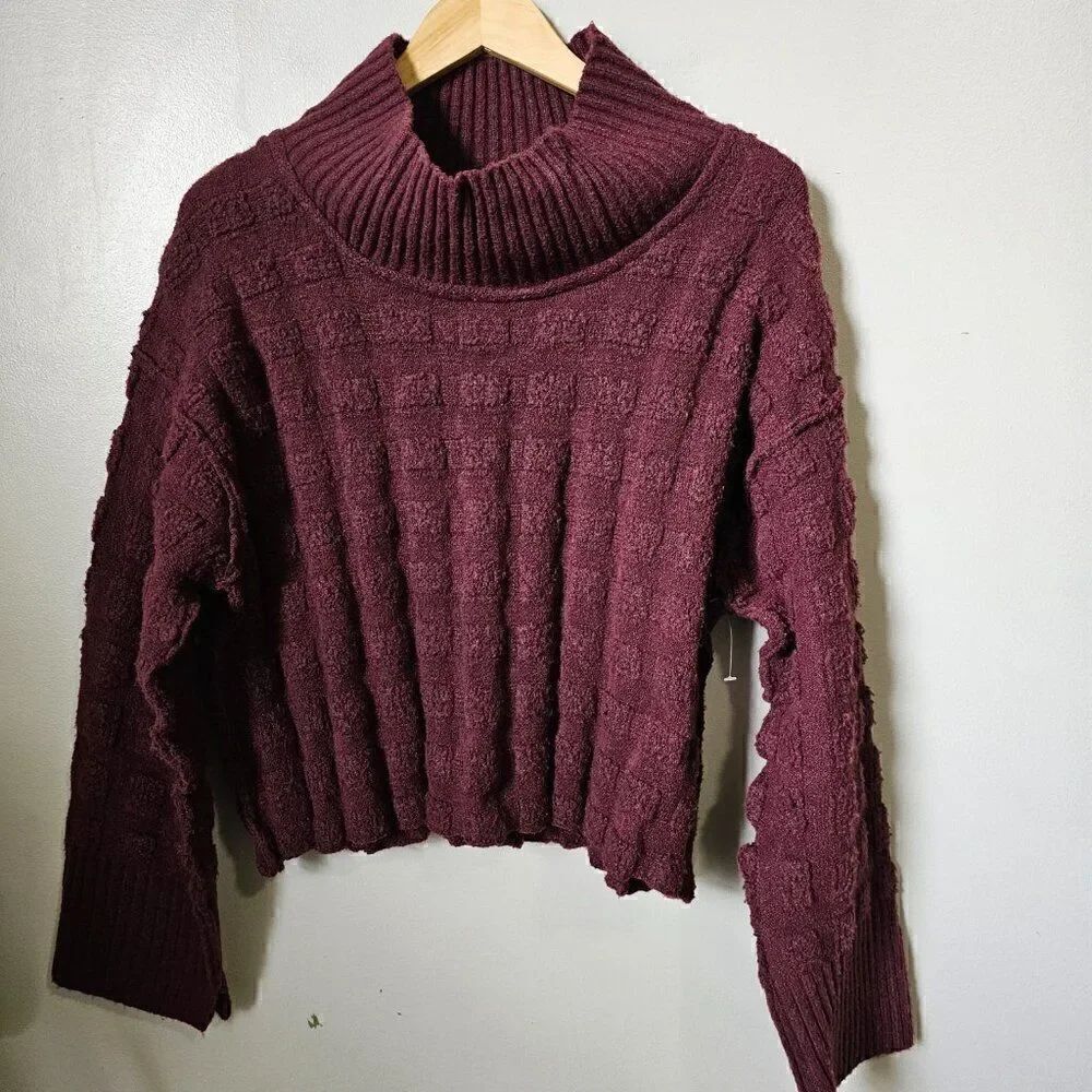 NEW W/O TAG WE THE FREE BOXY SEMI CROPPED MOCK NECK PULLOVER SWEATER SIZE XS